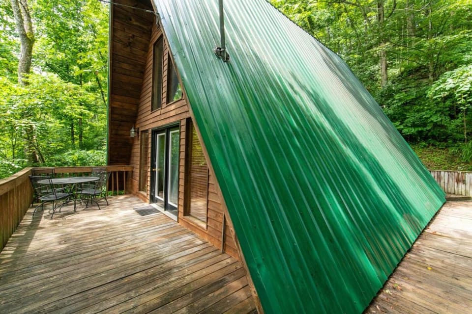 Hot Tub - Haven at the Red - Red River Gorge KY House in Kentucky