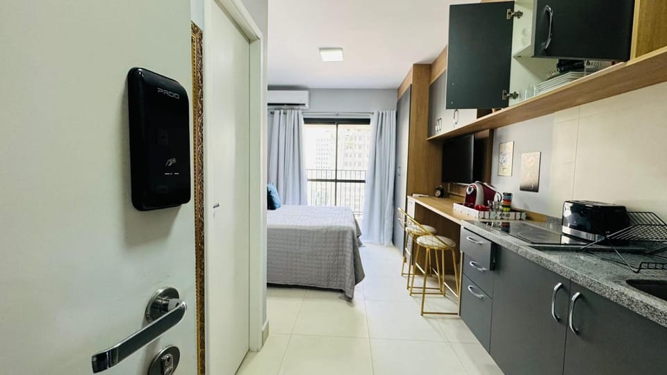 Apto pertinho da 25 de março e ao lado do metrô Apartment in Sao Paulo City