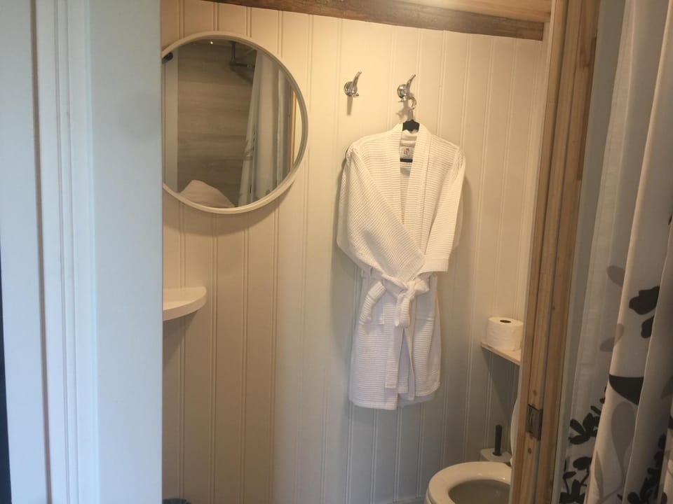 The Wood Shed with hot tub Campground/ 
RV Resort in Vancouver Island