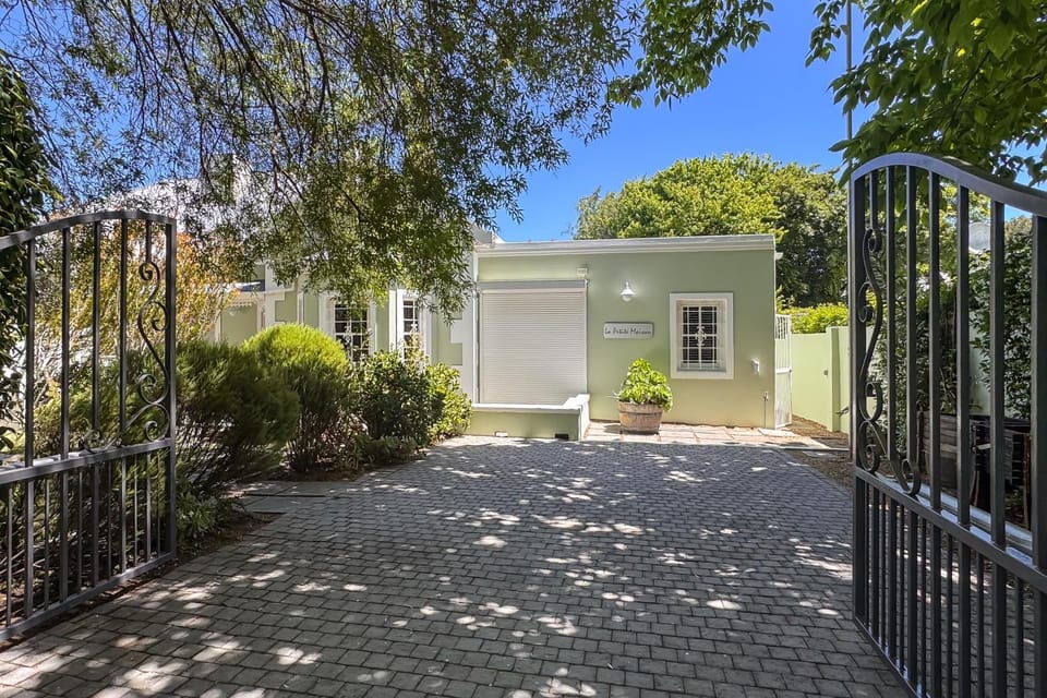 Property building, Parking