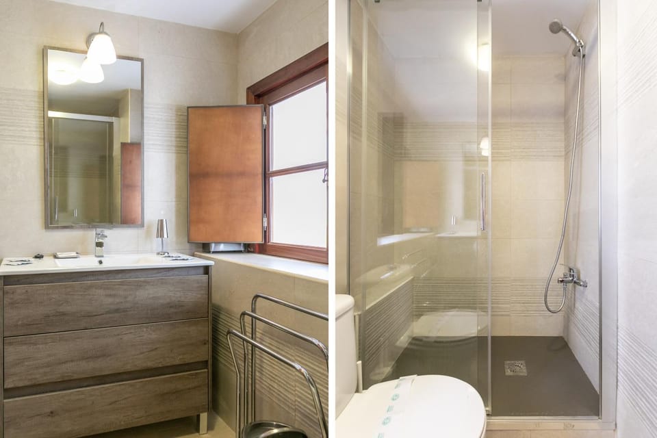 Bathroom, Living room