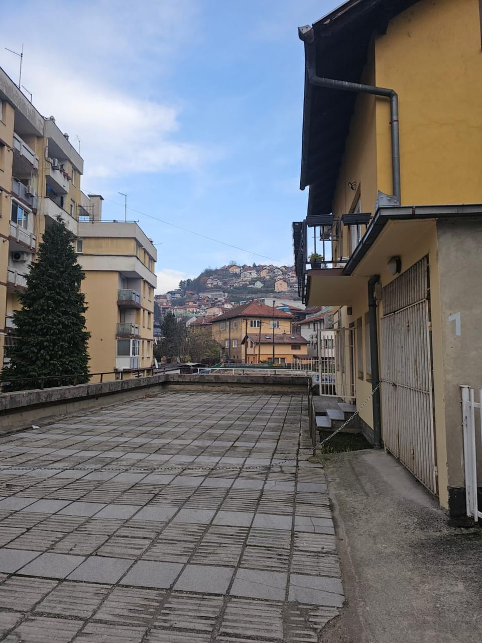 Property building, Neighbourhood, Parking