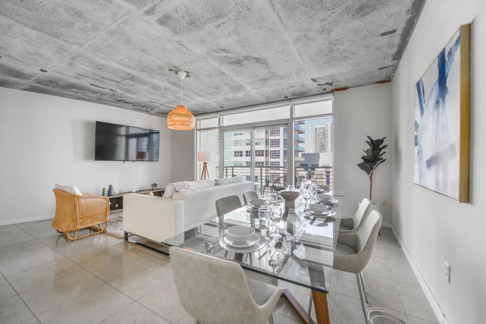 Living room, Dining area