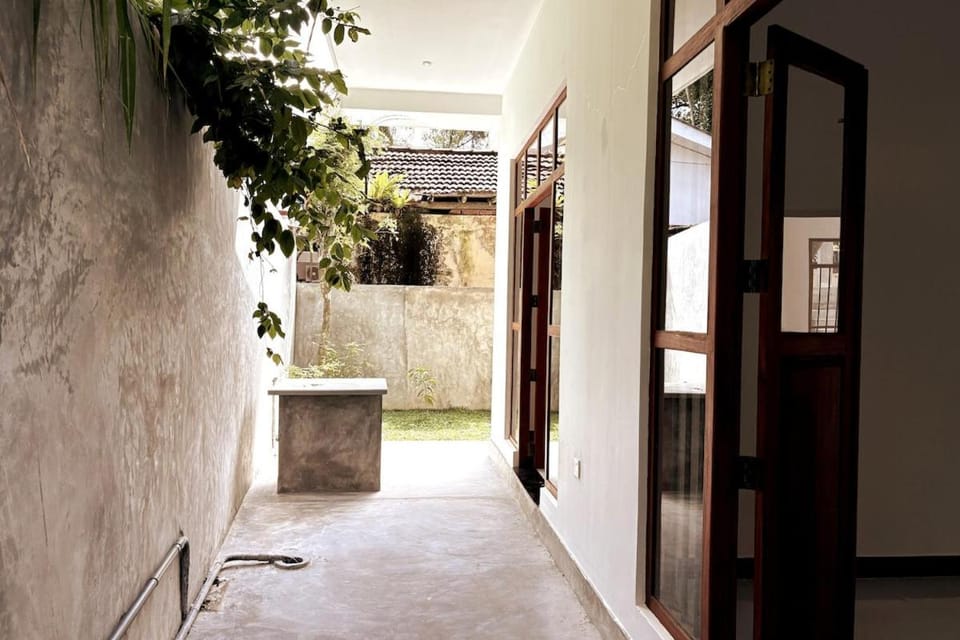 Brand-New Modern 2-Bedroom Haven in Weligama Apartment in Southern Province