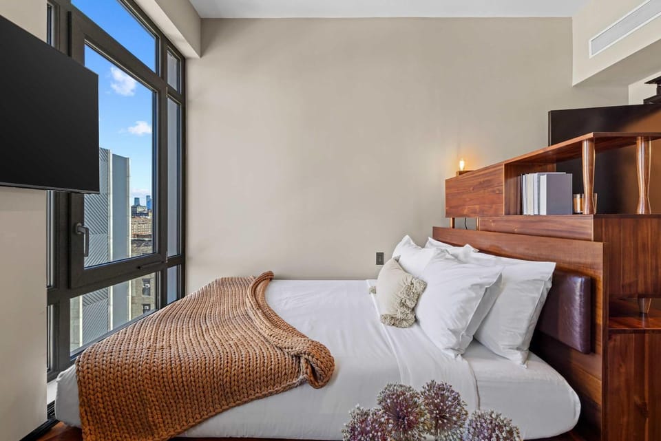 Bed, TV and multimedia