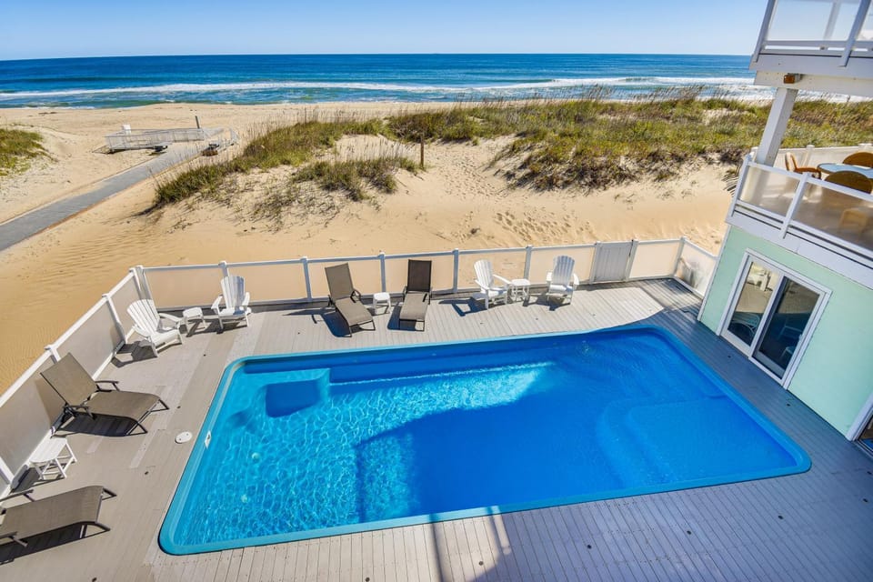 Blue Dolphin, Oceanfront Views! Sandbridge Home House in Sandbridge