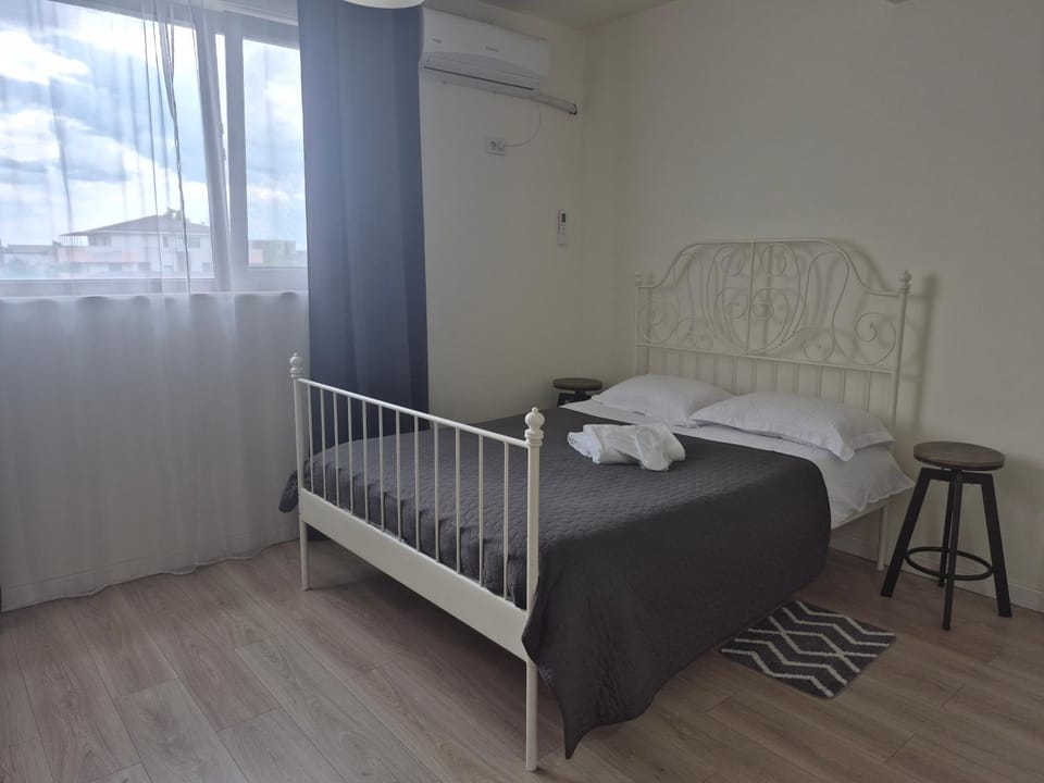 Tom House Apartment in Romania