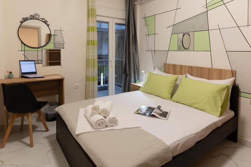 Balcony Breeze Thessaloniki 3BD Apartment in Thessaloniki