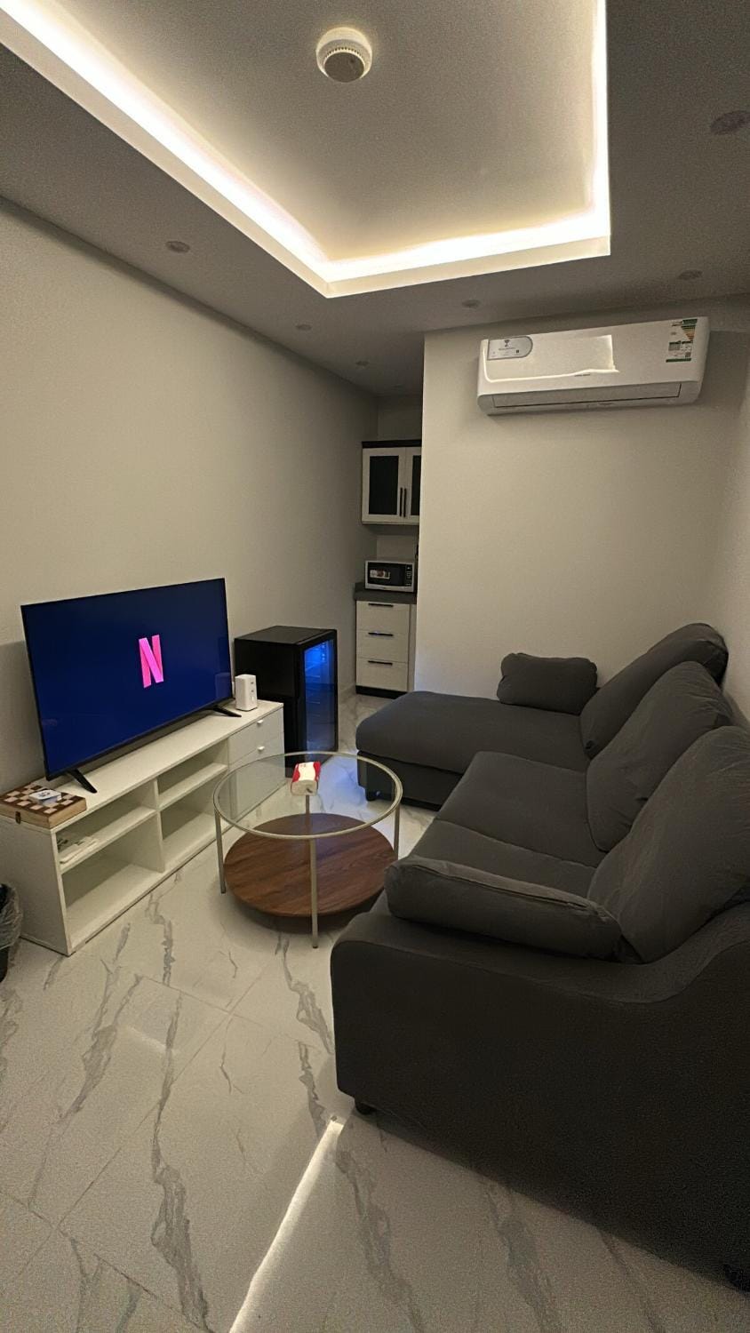 A classy apartment with a modern design and a distinctive location شقة في حي المصيف راقية وموقع جميل Apartment in Riyadh