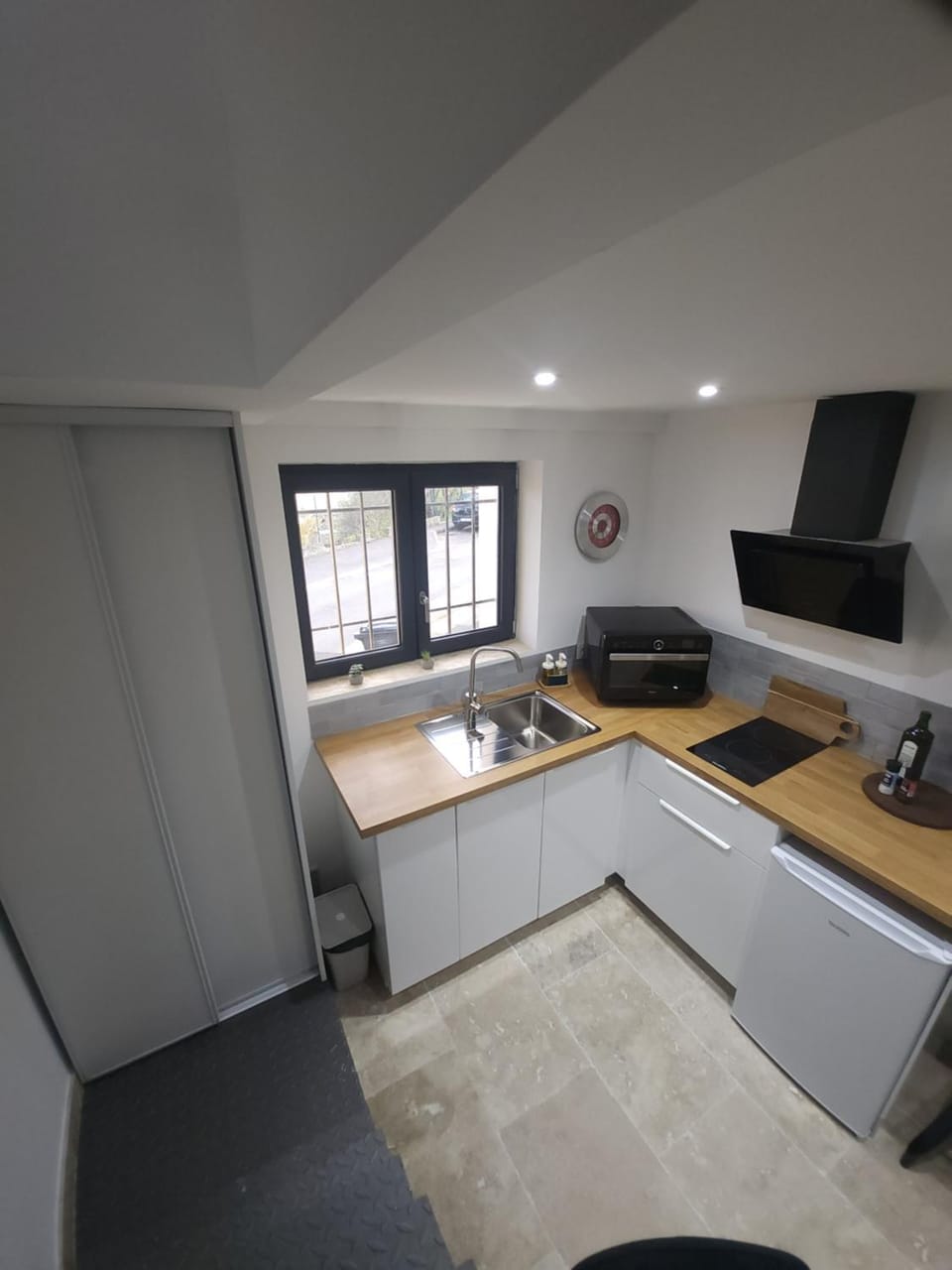 Kitchen or kitchenette, stove