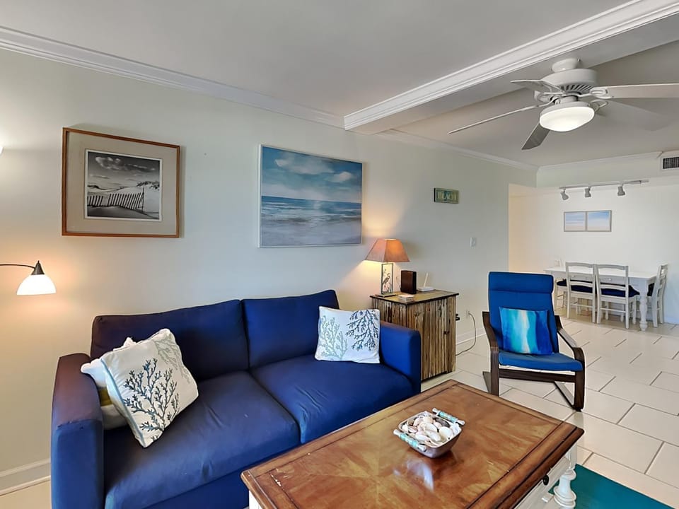 Regency Towers #707 West Apartment in Pensacola Beach