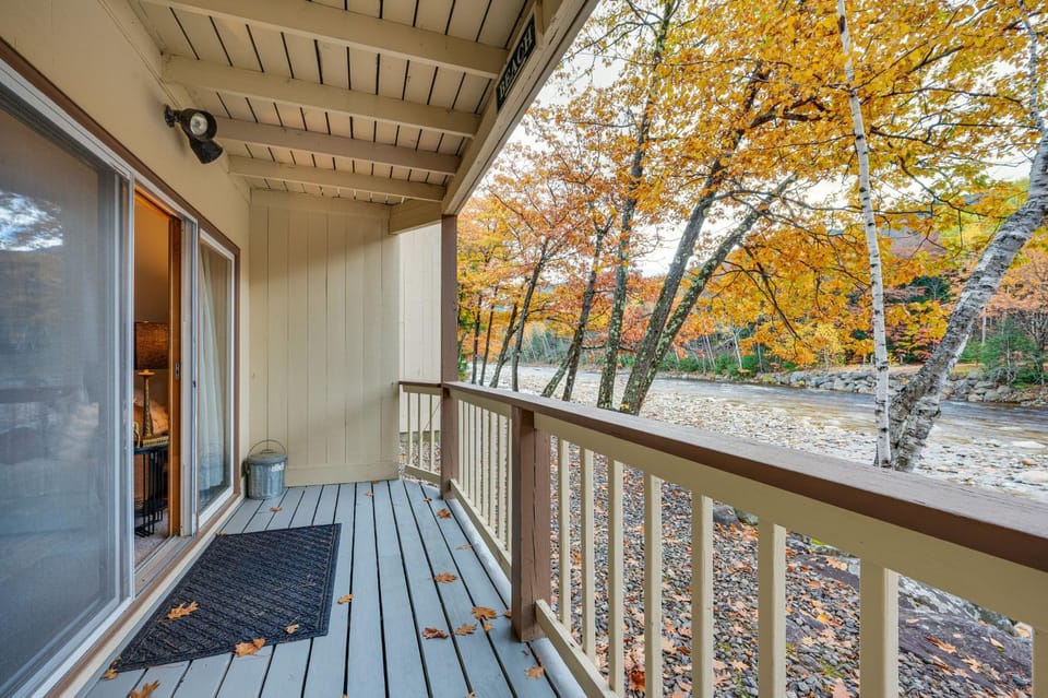 Ski, Hike & Unwind! Riverfront Getaway in Lincoln House in Woodstock