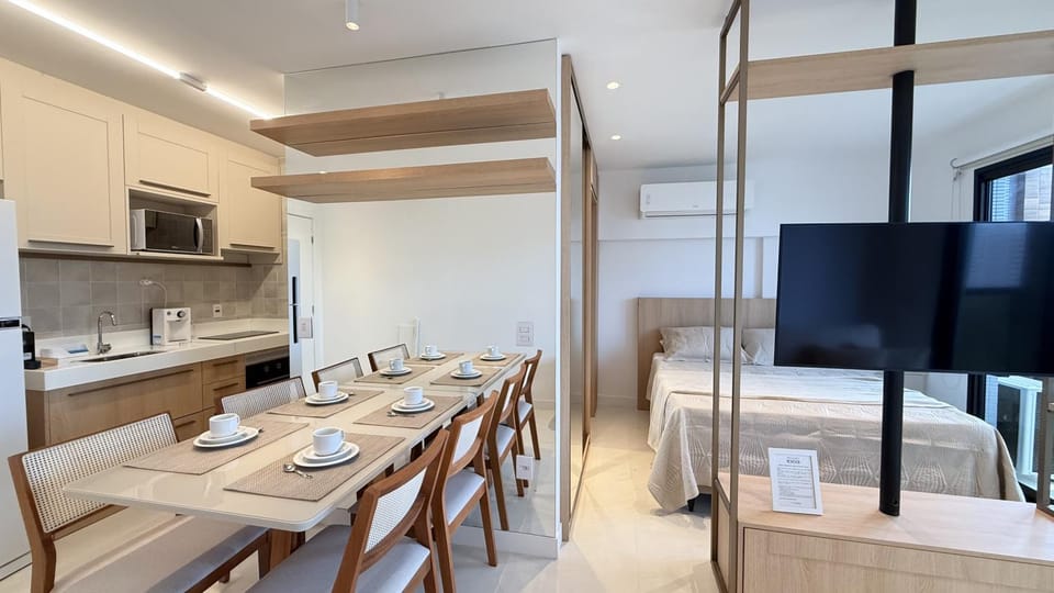 Kitchen or kitchenette, Living room, Dining area