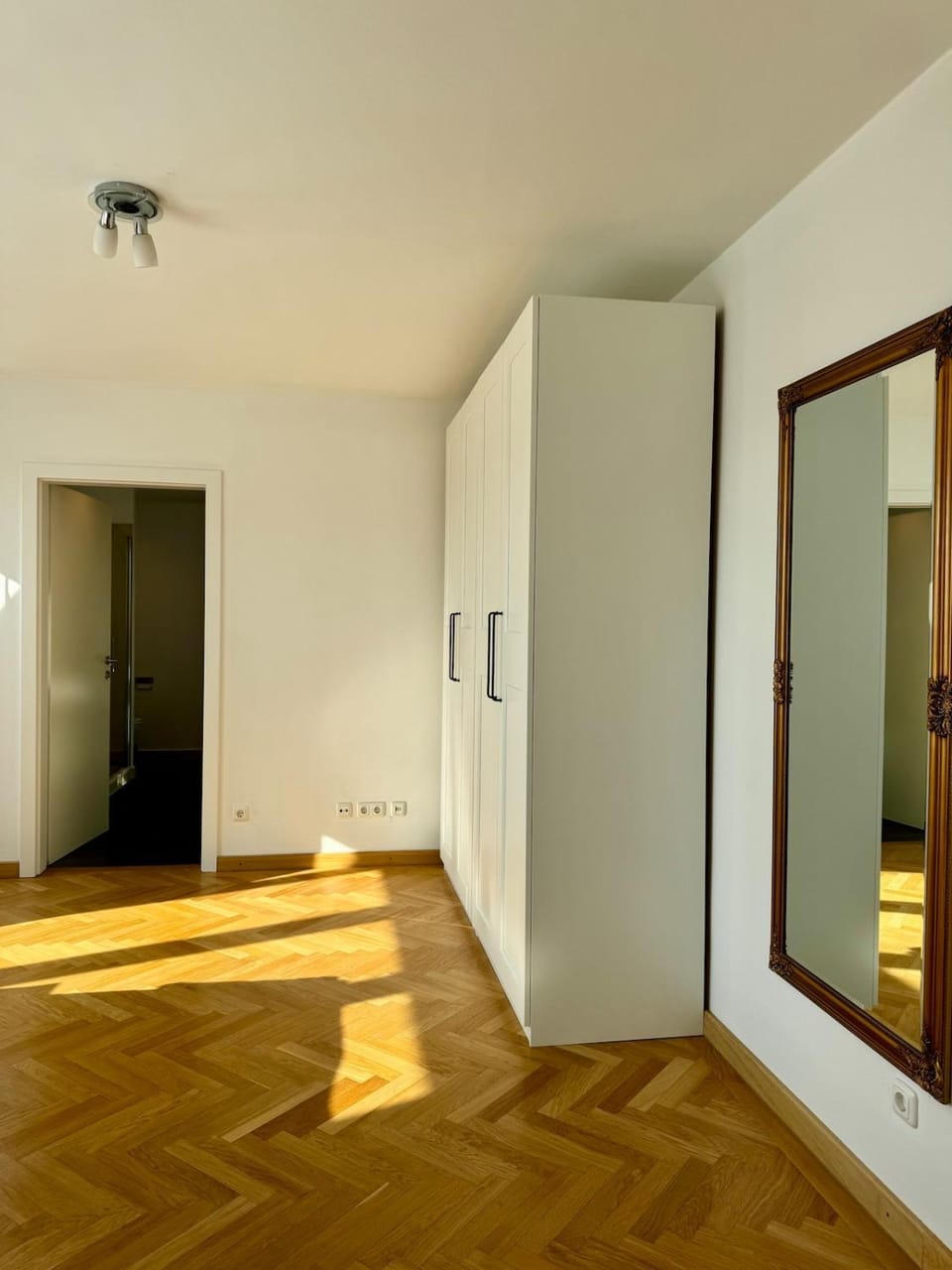 Vienna Crown Penthouse-Rathaus View Apartment in Vienna