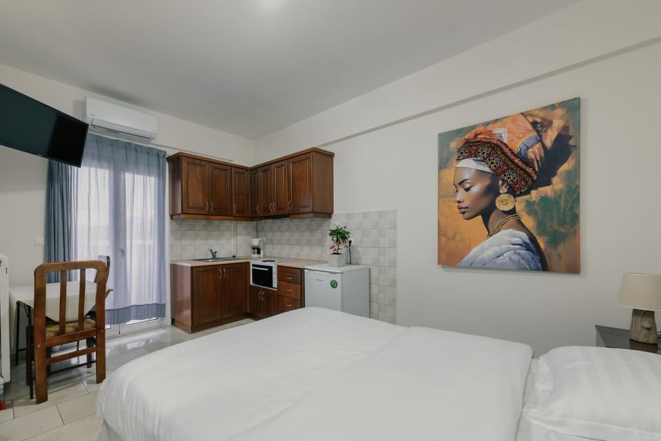 Bed, Kitchen or kitchenette, Photo of the whole room, Bedroom