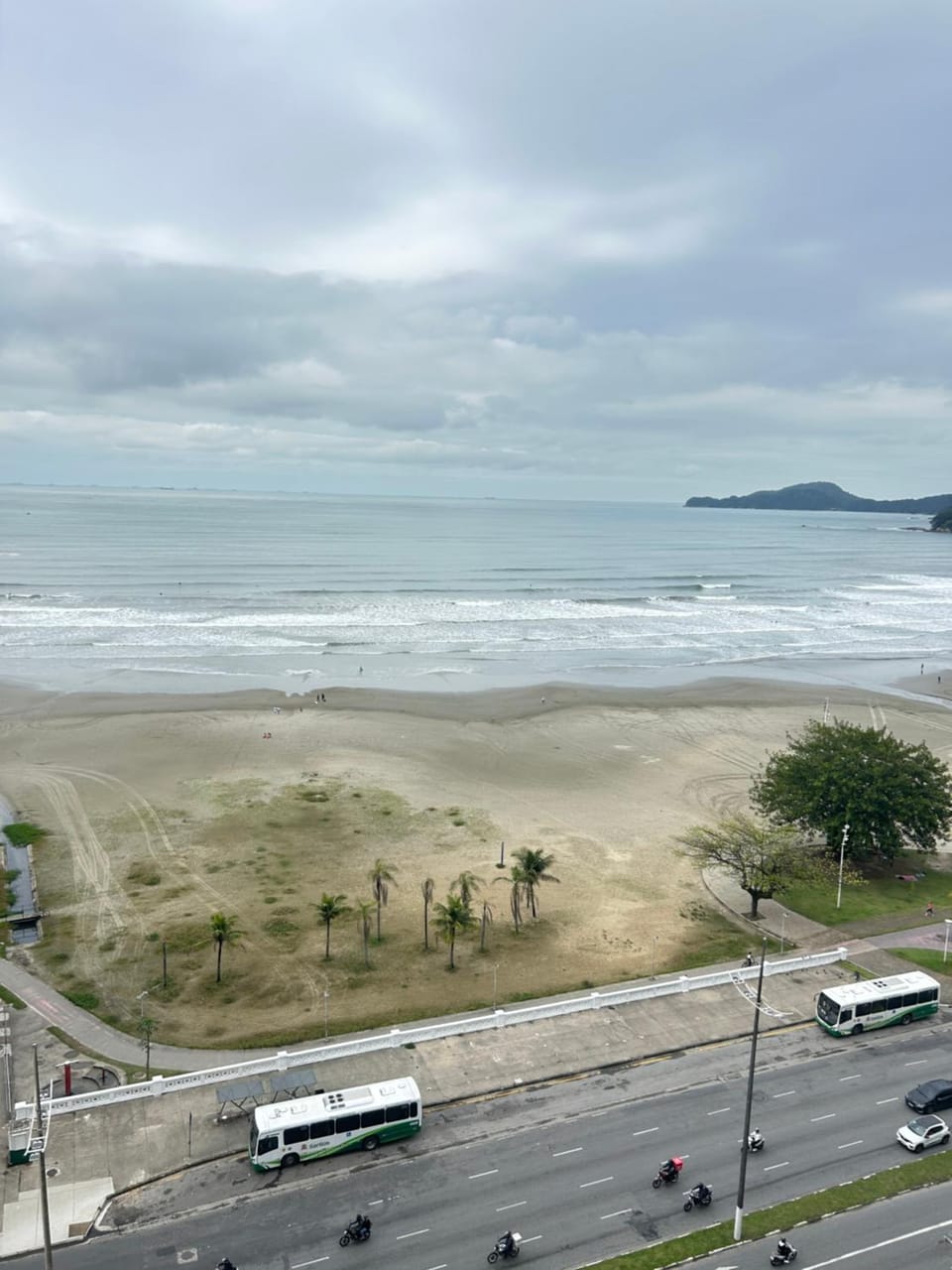 Apartamento Frente à Praia Santos III Apartment in Santos