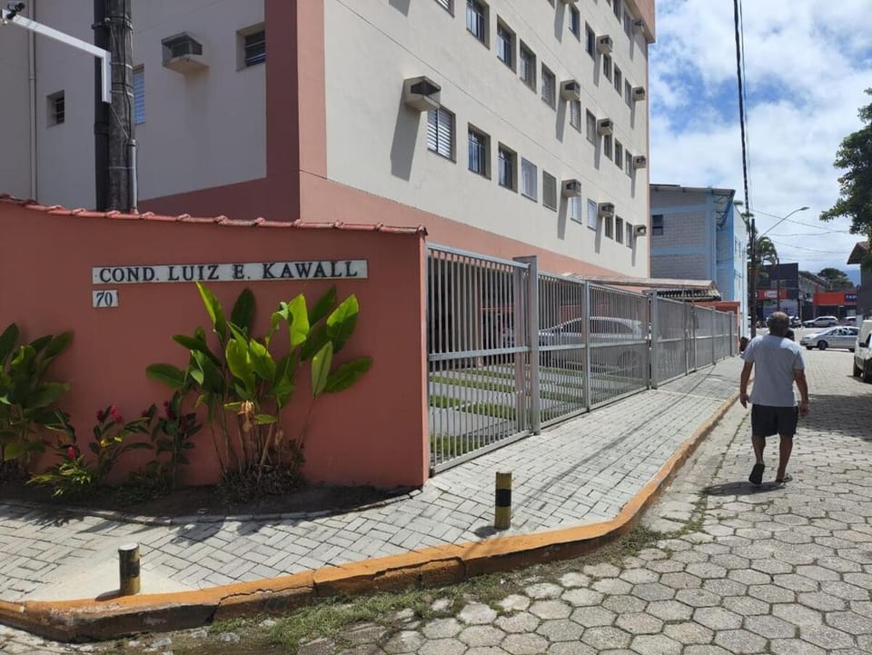 Property building, Street view