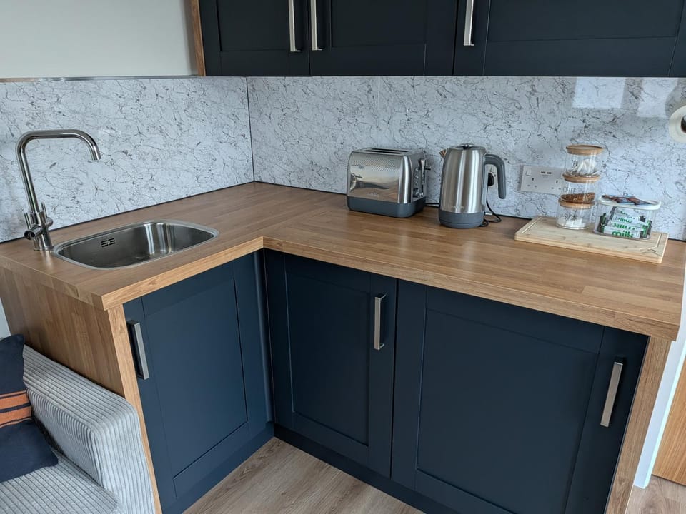 Coffee/tea facilities, Kitchen or kitchenette