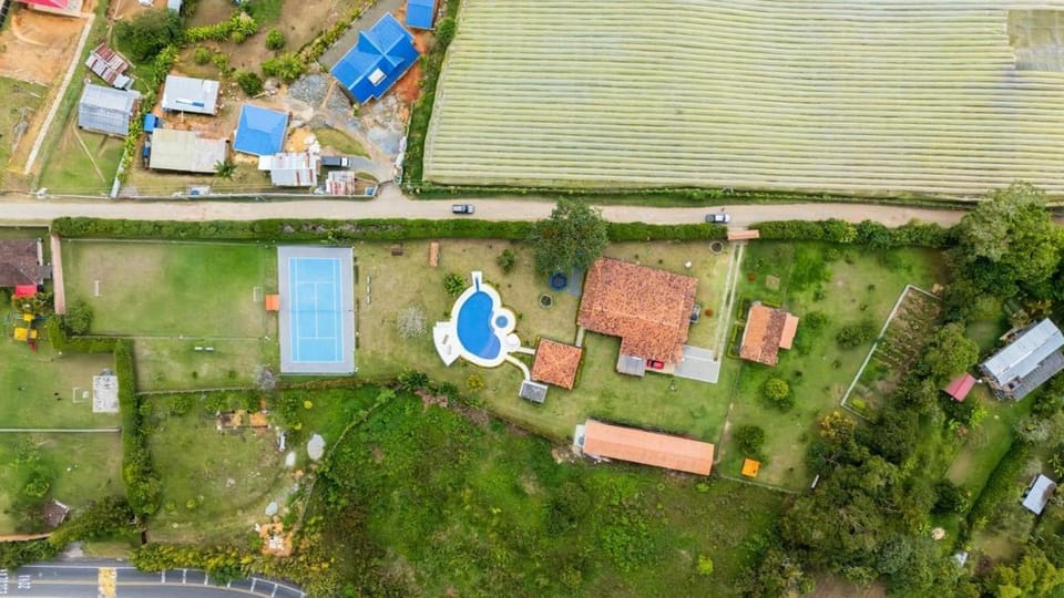 Milagros km30 House in Valle del Cauca