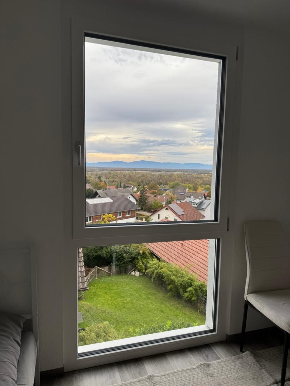 Haus am Vogesenblick - Ihr Zimmer mit Aussicht für bis zu 3 Personen Apartment in Baden-Württemberg