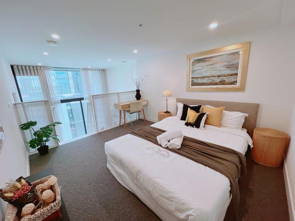 Convenient Loft Modern Stay Central Box Hill Apartment in Melbourne