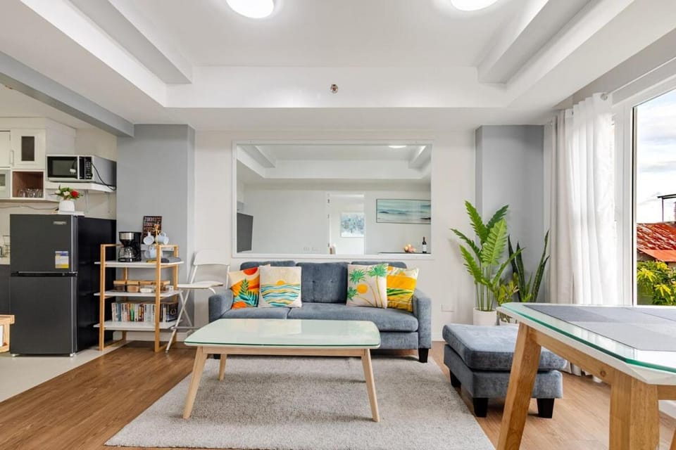 Coffee/tea facilities, Living room