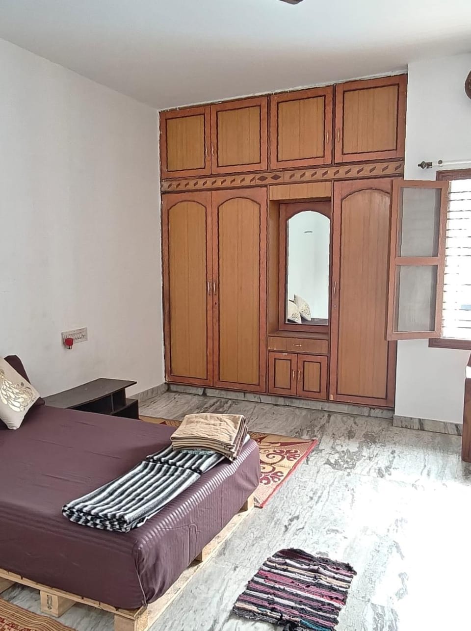 Bed, Photo of the whole room, Bedroom, wardrobe