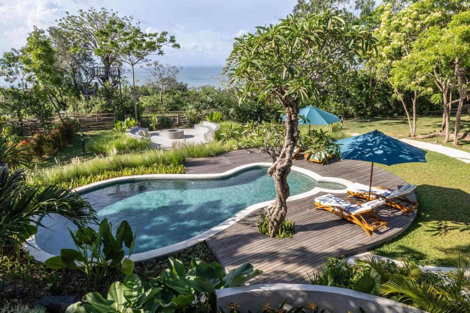 Property building, Swimming pool