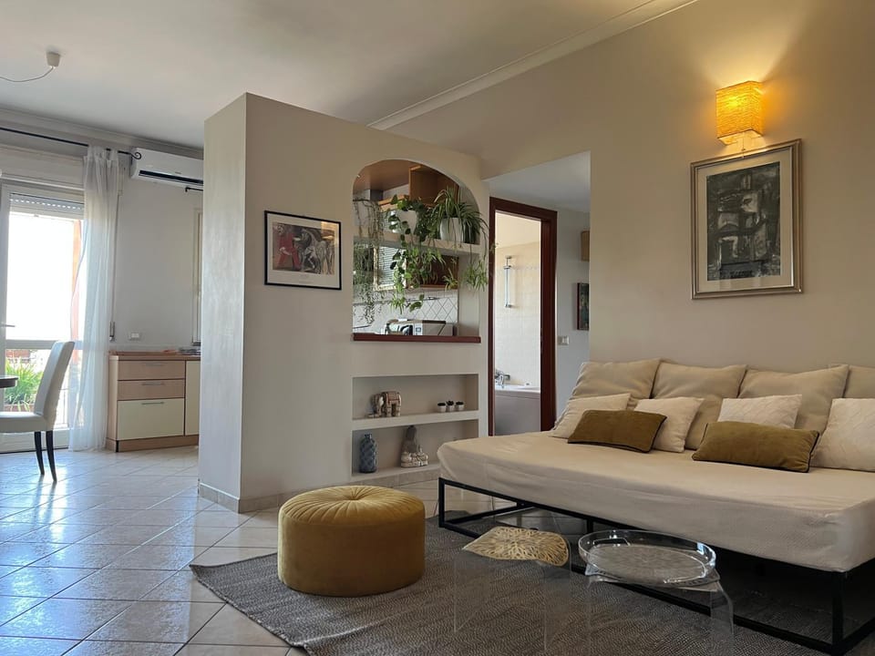 Living room, Seating area, Bedroom