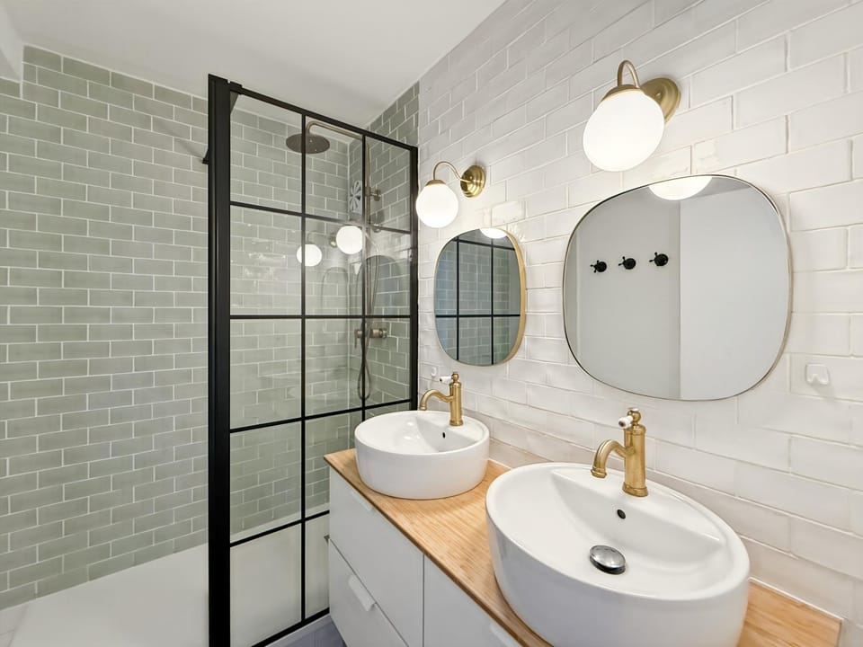 Shower, Bathroom