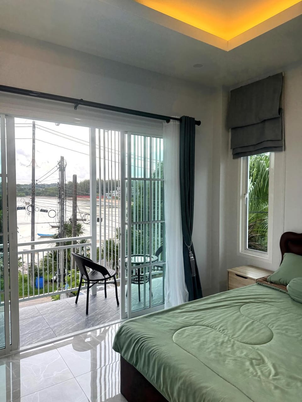 Villa Sea View PanWa House in Wichit