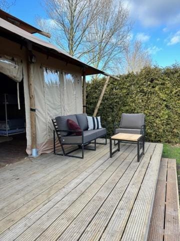 Patio, Balcony/Terrace