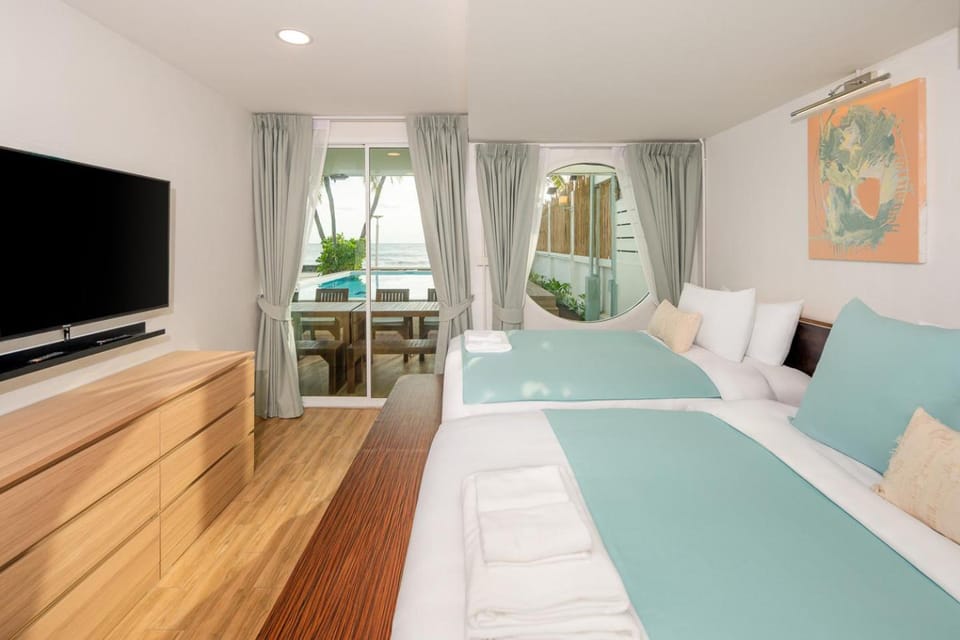 Patio, Communal lounge/ TV room, Bed, TV and multimedia, Beach, Bedroom, Location, wardrobe