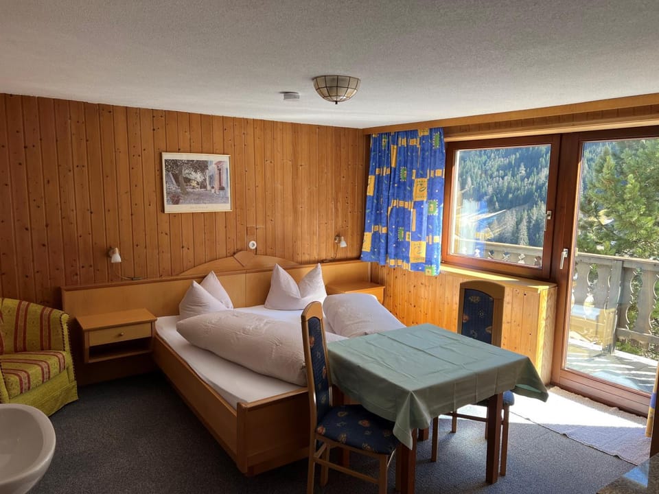 Gästehaus Kleinheinz Apartment in Canton of Grisons