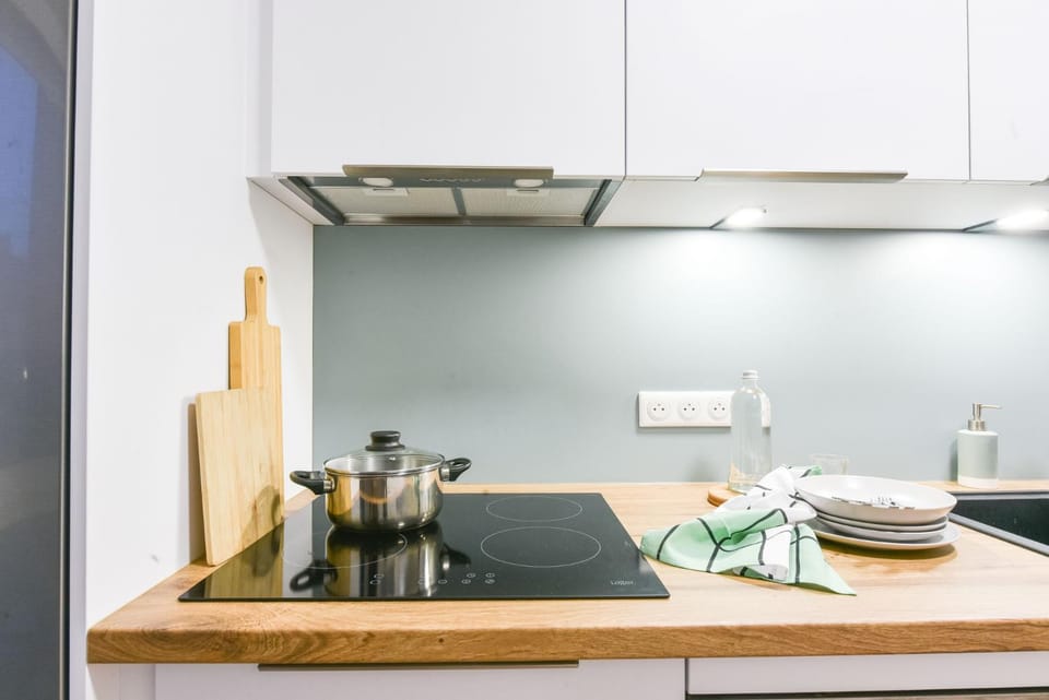 Kitchen or kitchenette, stove