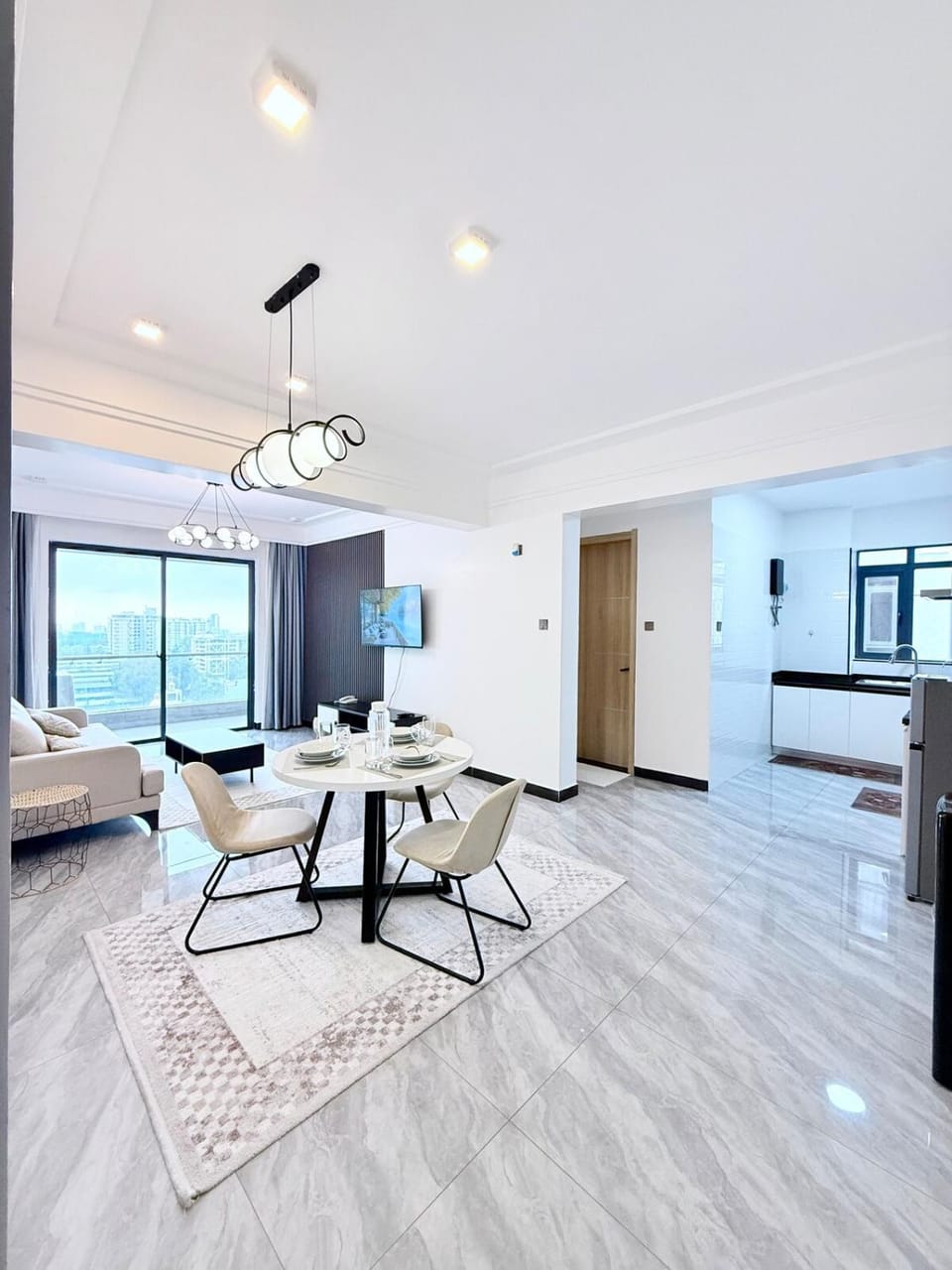 TV and multimedia, Dining area