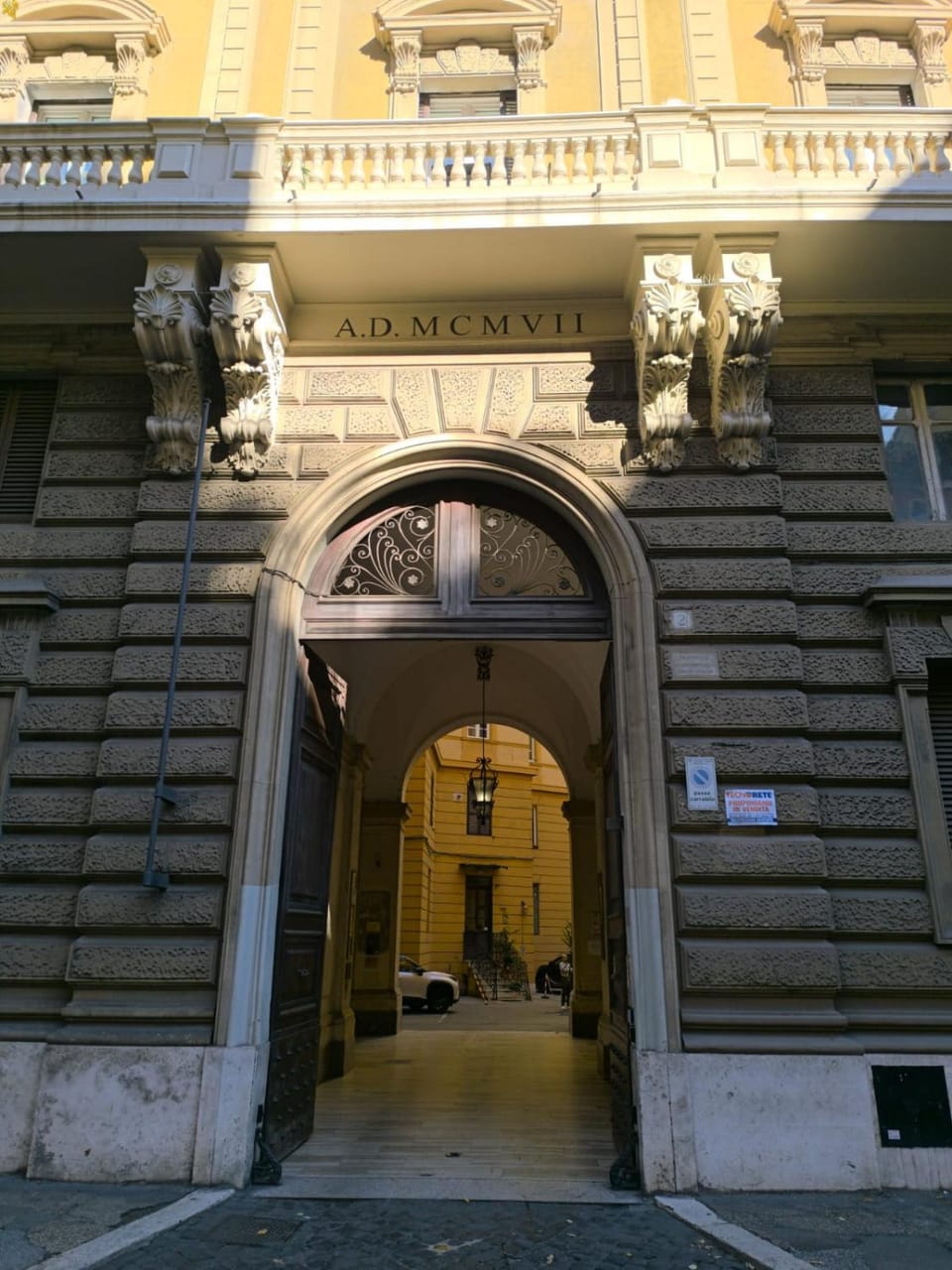 Property building, Facade/entrance