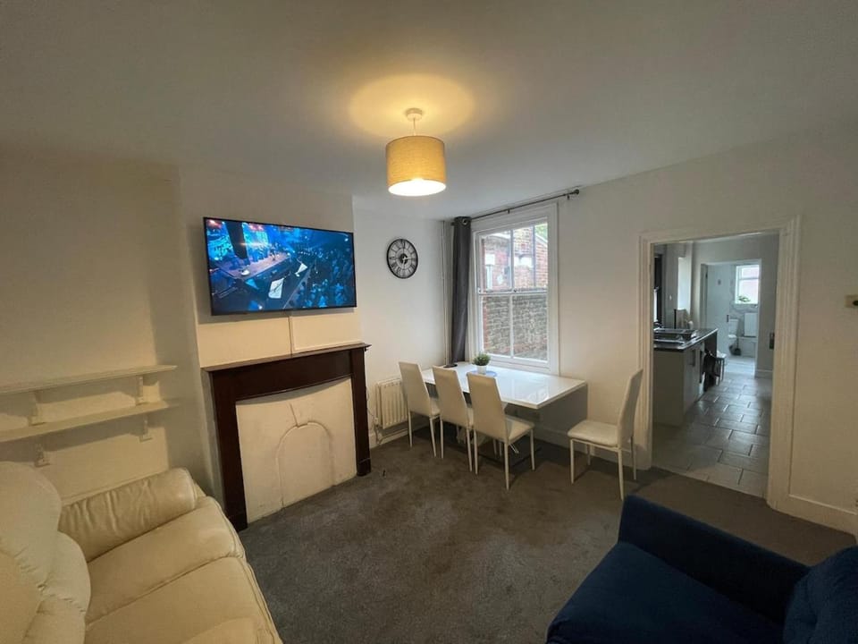 Livingwell Home House in Gravesend