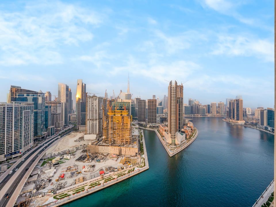 Nearby landmark, Day, Natural landscape, Bird's eye view, City view, Lake view, River view, Sea view