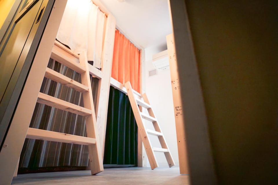 Bed, Bedroom, bunk bed