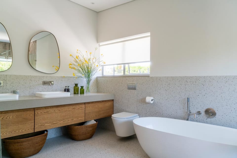 Toilet, Bathroom, Bath