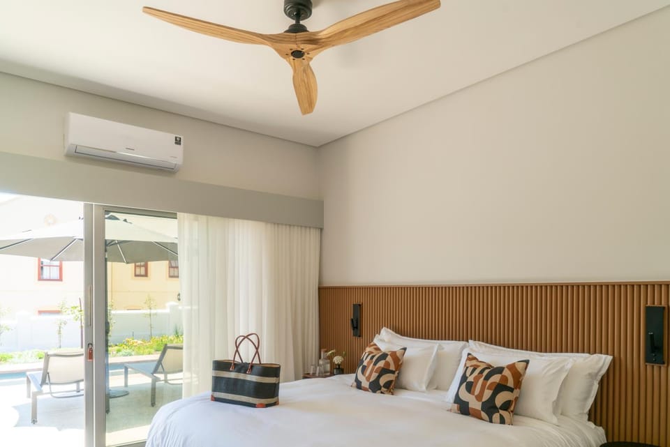 Bedroom, air conditioner