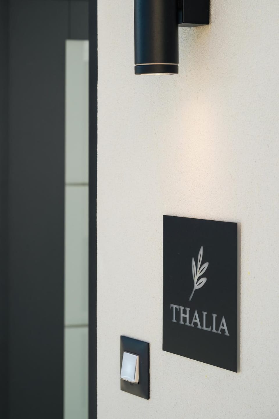 Property logo or sign, Logo/Certificate/Sign, Text overlay