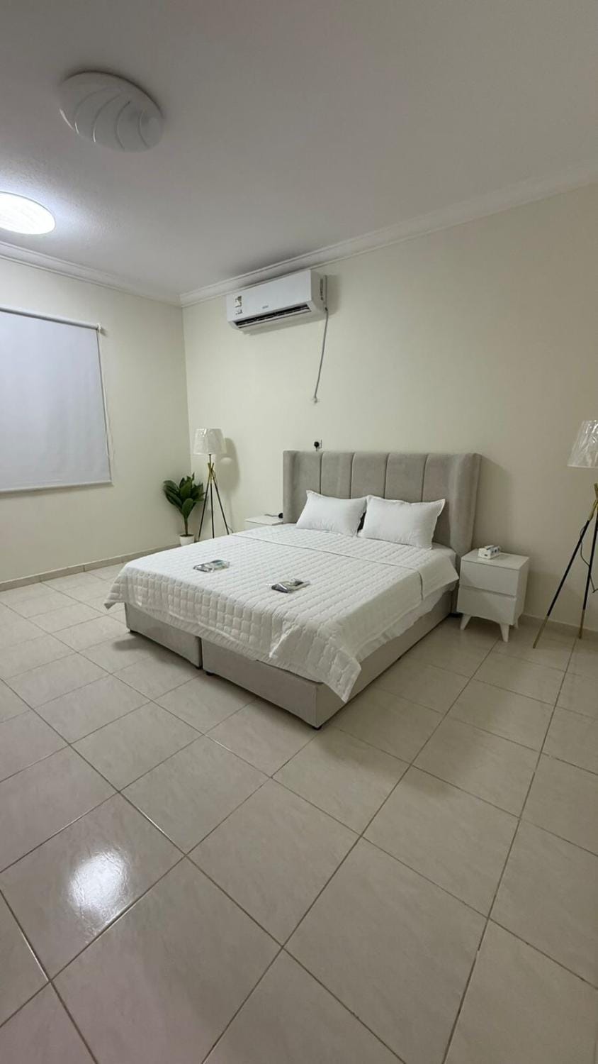 غرفة وصالة مودرن 85 Apartment in Riyadh