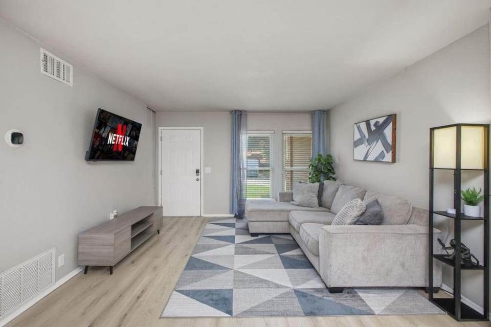 Cozy 3BR Home Family-Friendly Near Attractions House in San Antonio