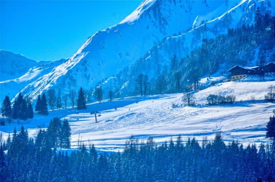 Nearby landmark, Natural landscape, Winter