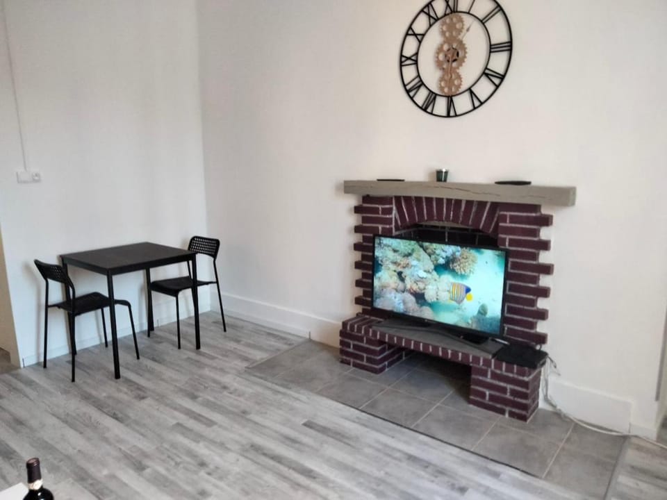 Appartement au bord de l'Yxeure au rez de chaussée avec terrain Apartment in Bourgogne-Franche-Comté