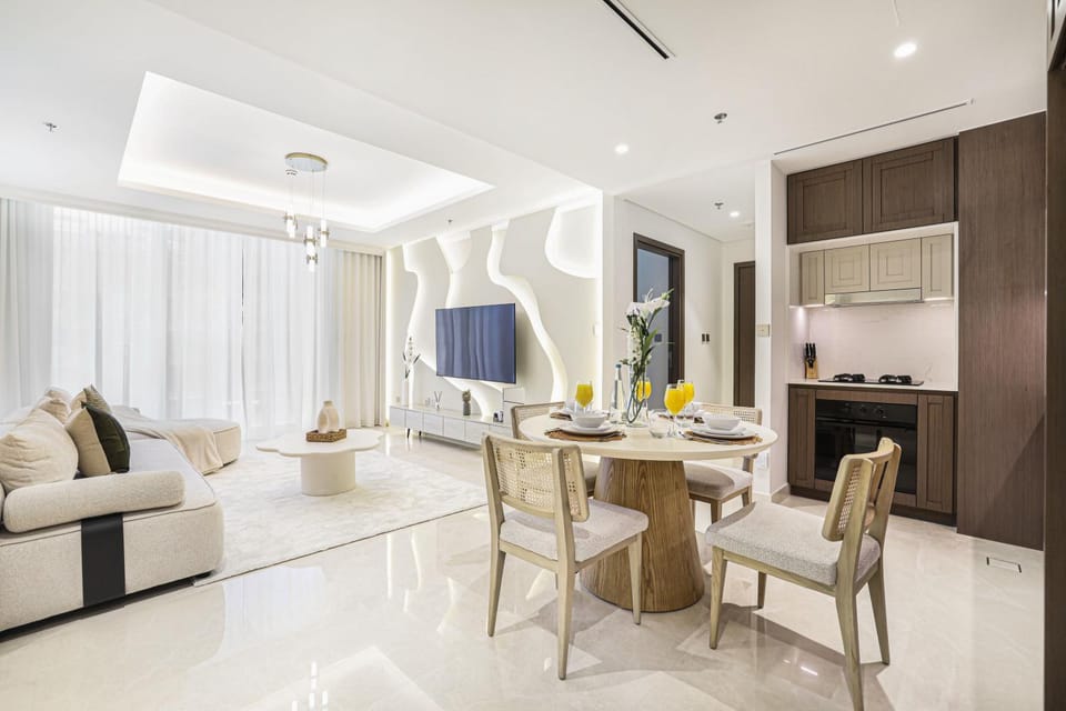 Palace Beach Residences By Luxe Living - Palm & Marina View Apartment in Dubai