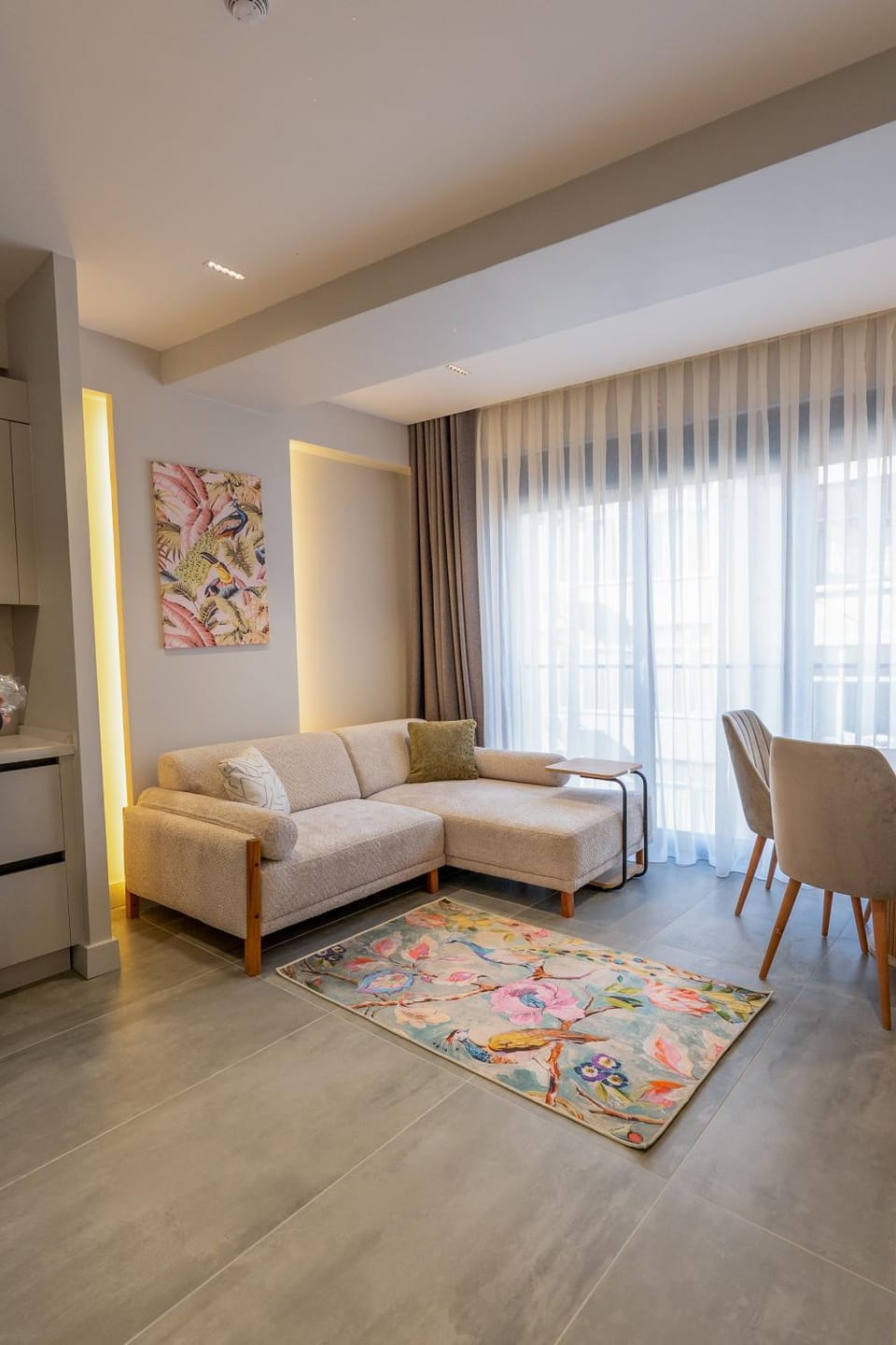 Living room, Seating area
