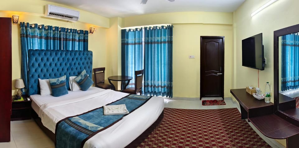 Bed, air conditioner